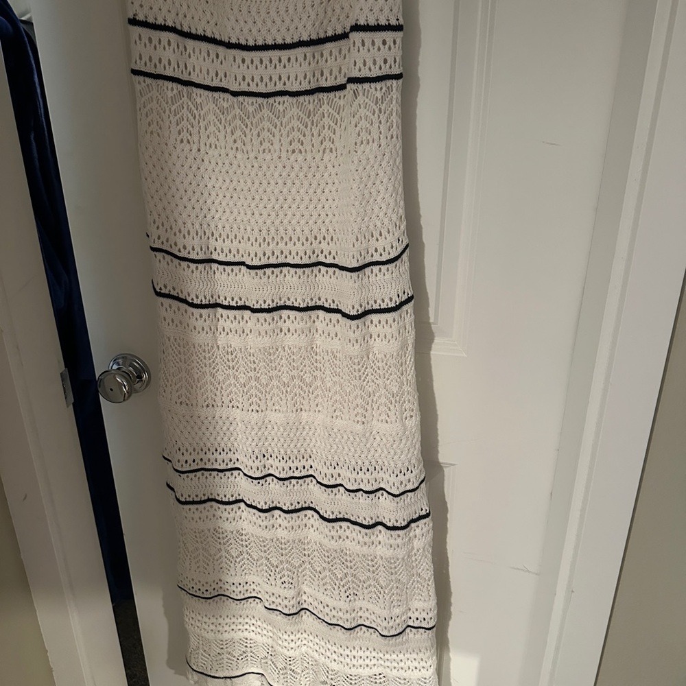 Abercrombie & Fitch Cream and Black Crochet Maxi Dress - Picture 5 of 7